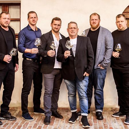 Posestvo Scurek Wine Bed & Breakfast Dobrovo Luaran gambar