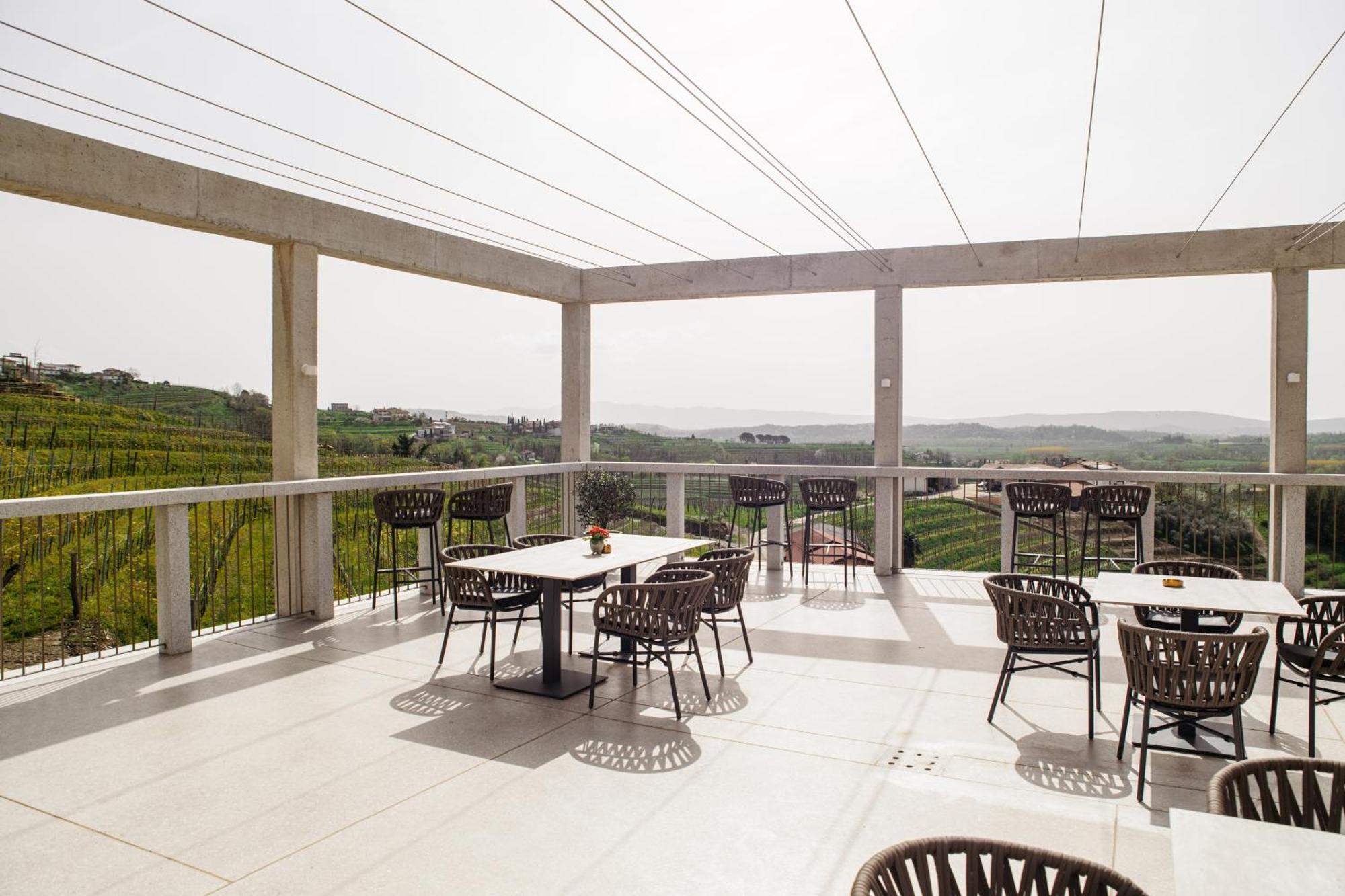 Posestvo Scurek Wine Bed & Breakfast Dobrovo Luaran gambar