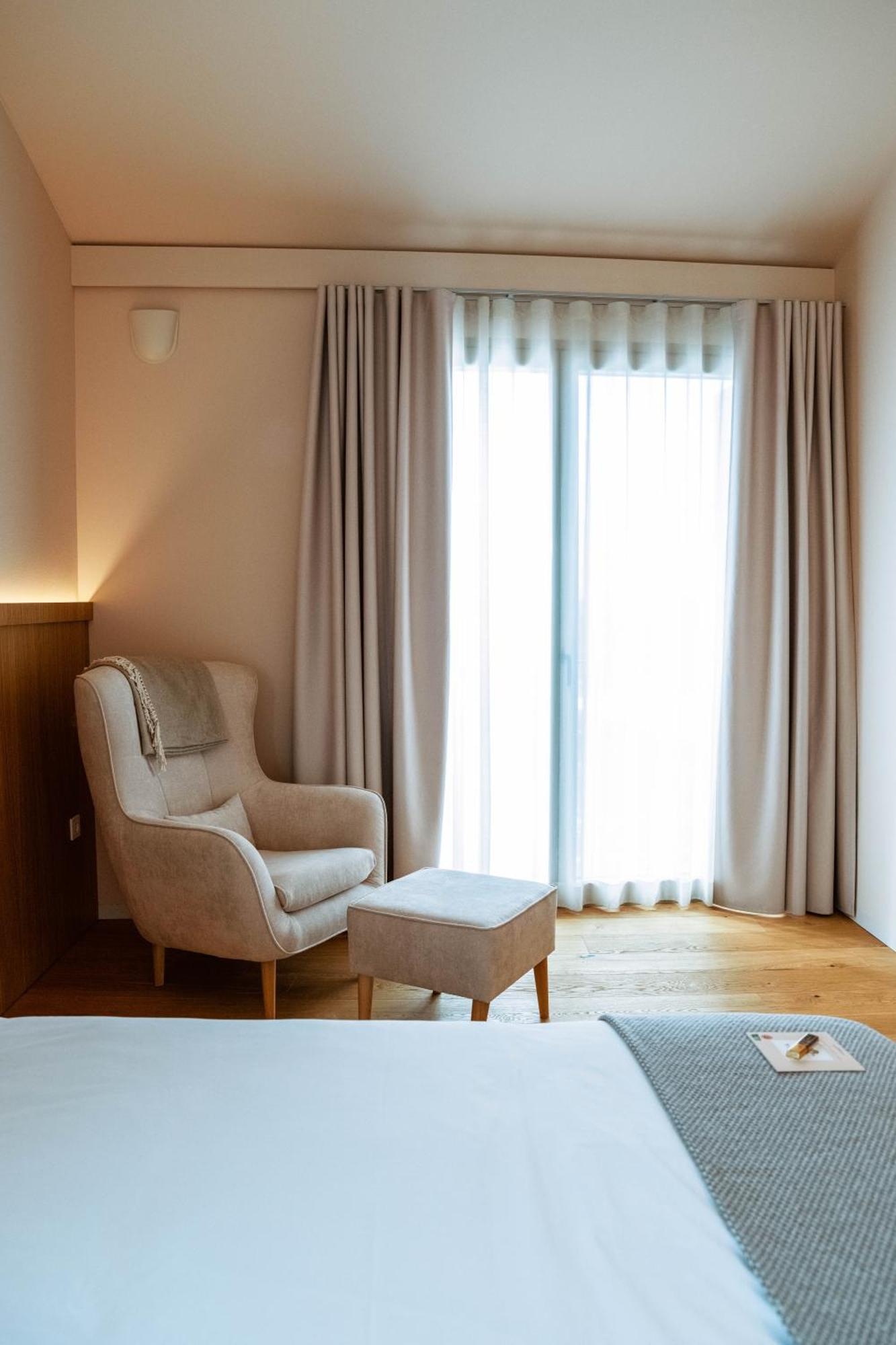 Posestvo Scurek Wine Bed & Breakfast Dobrovo Luaran gambar